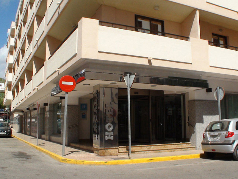 Invisa Hotel La Cala (Adults Only) Santa Eulalia del Río Exterior foto